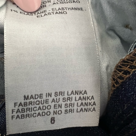 Levi’s shorts - Picture 3 of 3